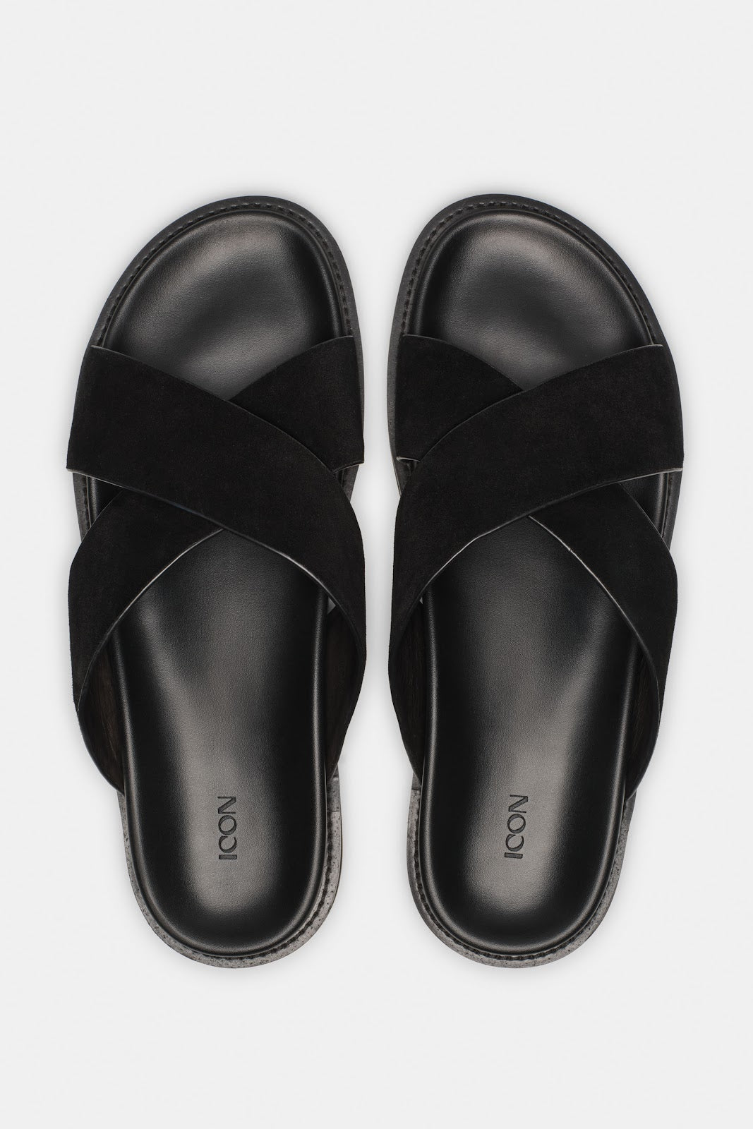 Estefano Sandalias Ɐ\ᴙ