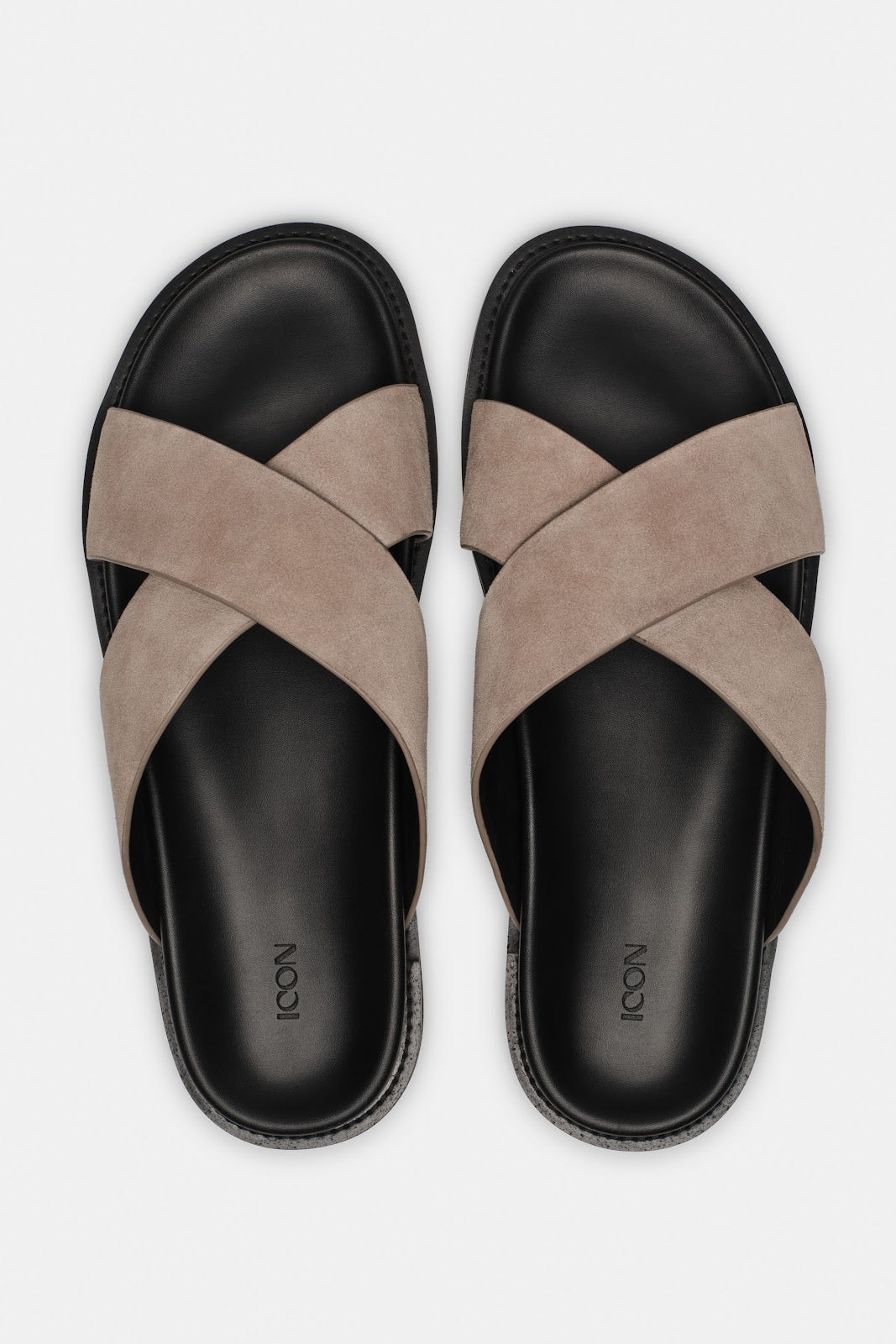 Estefano Sandalias Ɐ\ᴙ